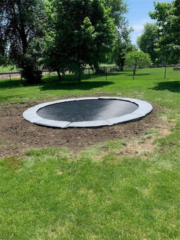 3523 Prairie Creek SW, Cedar Rapids, IA 52404