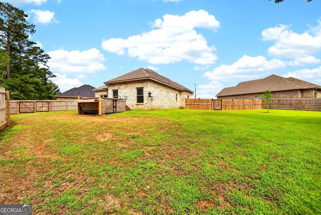 217 Willowbrook Lane, Kathleen, GA 31047
