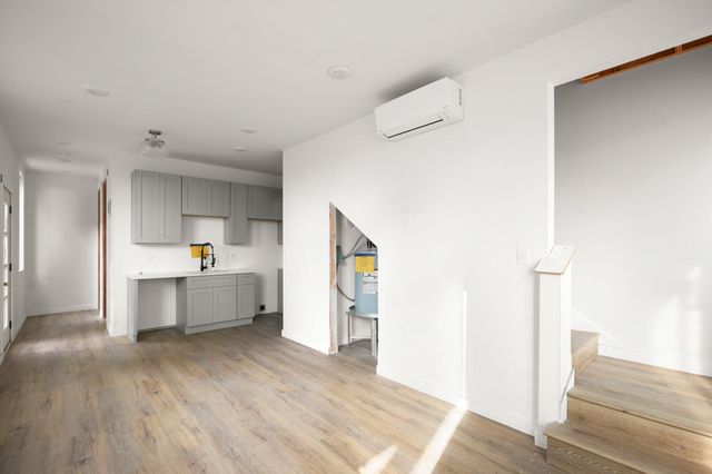 1706 Redd ST 2, Austin, TX 78745