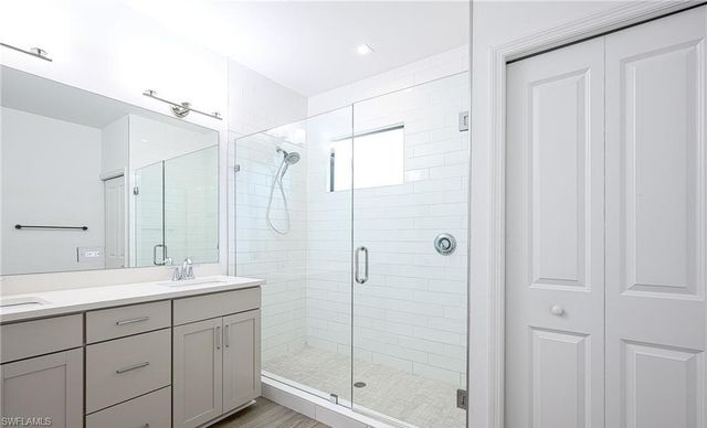 7320 Rockefeller DR, Naples, FL 34119