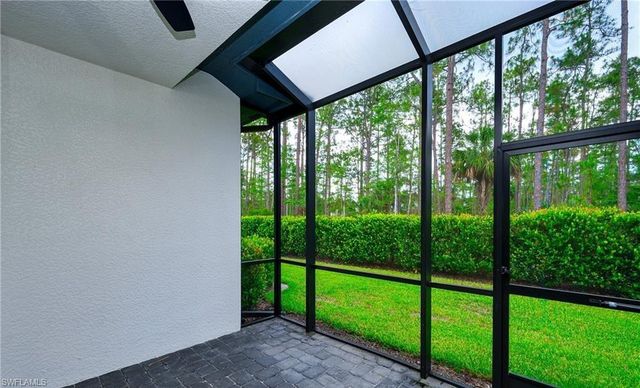 7320 Rockefeller DR, Naples, FL 34119