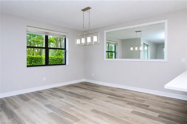 7320 Rockefeller DR, Naples, FL 34119