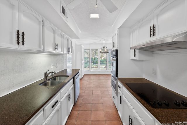 2631 Turkey Oak, San Antonio, TX 78232