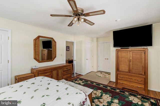 13 TICONDEROGA DR, Bordentown, NJ 08505