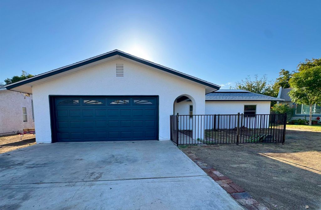 1442 S 42 DR, Yuma, AZ 85364