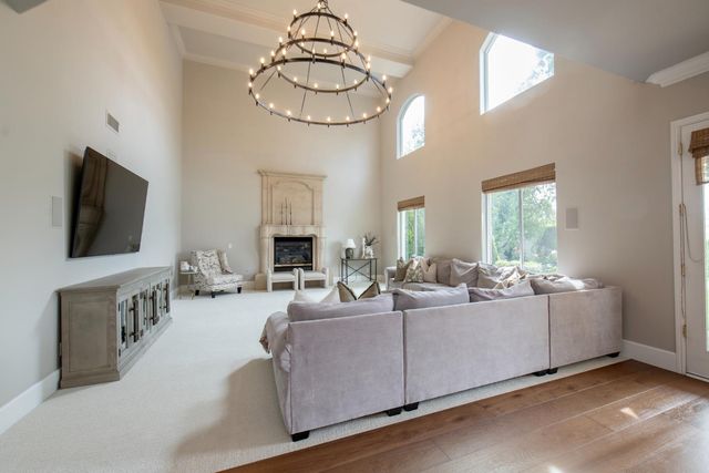 2547 W Lake Van Ness Circle, Fresno, CA 93711