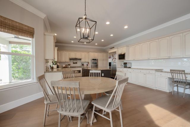 2547 W Lake Van Ness Circle, Fresno, CA 93711