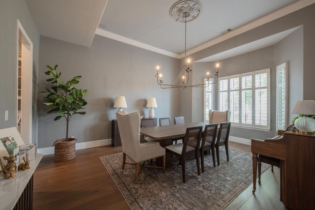 2547 W Lake Van Ness Circle, Fresno, CA 93711