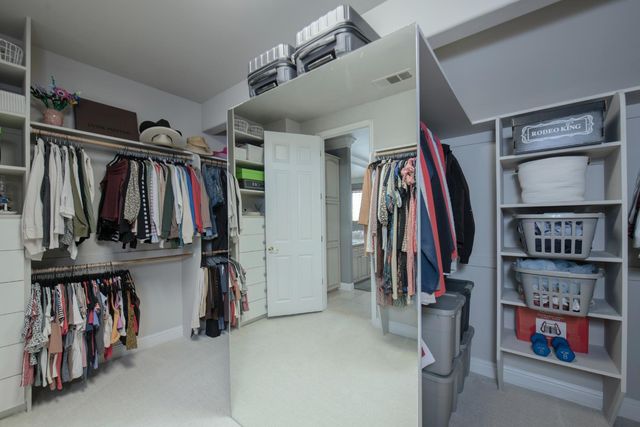 2547 W Lake Van Ness Circle, Fresno, CA 93711