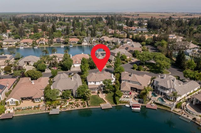 2547 W Lake Van Ness Circle, Fresno, CA 93711