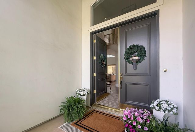 2547 W Lake Van Ness Circle, Fresno, CA 93711