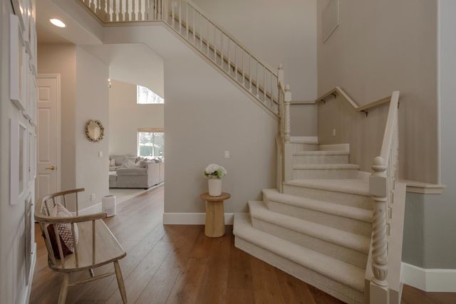 2547 W Lake Van Ness Circle, Fresno, CA 93711