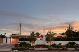 271 Camellia Lane, Costa Mesa, CA 92627