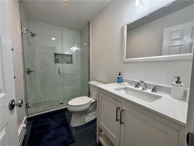 433 Wolcott Avenue, Middletown, RI 02842