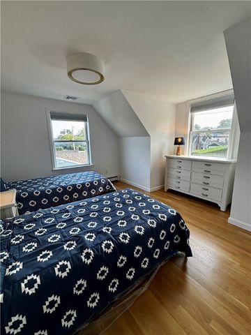 433 Wolcott Avenue, Middletown, RI 02842