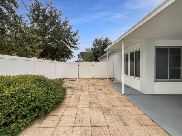 2046 HEARTLAND CIRCLE, Valrico, FL 33594