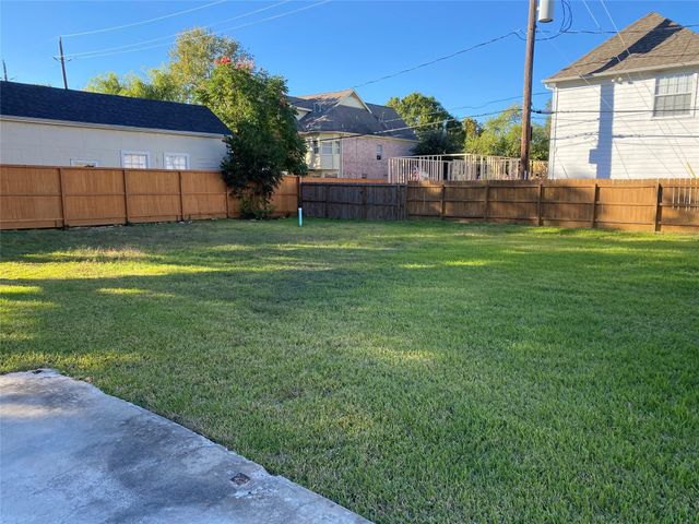 4800 Bellaire Boulevard, Bellaire, TX 77401