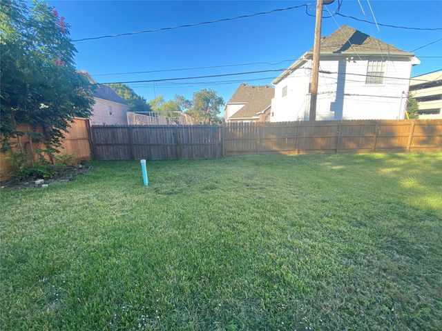 4800 Bellaire Boulevard, Bellaire, TX 77401