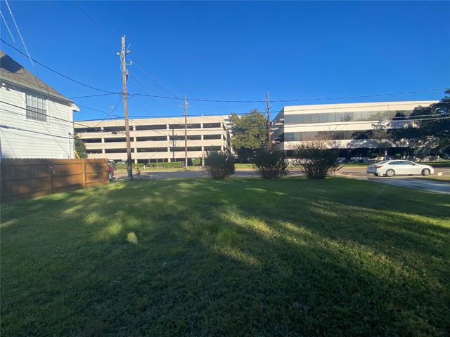 4800 Bellaire Boulevard, Bellaire, TX 77401