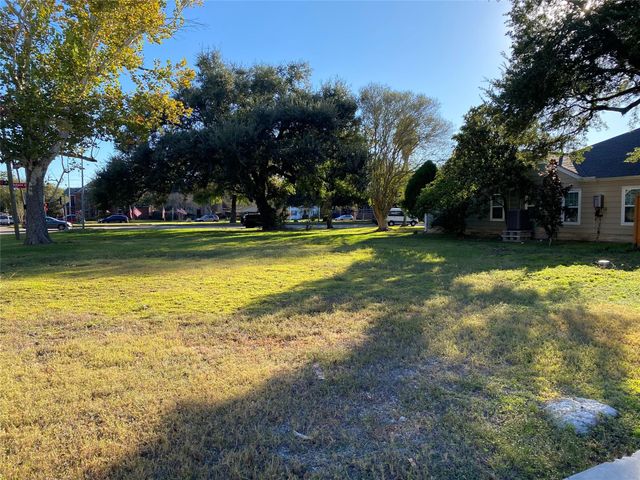 4800 Bellaire Boulevard, Bellaire, TX 77401