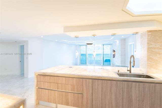 700 S Ocean Blvd 504, Boca Raton, FL 33432