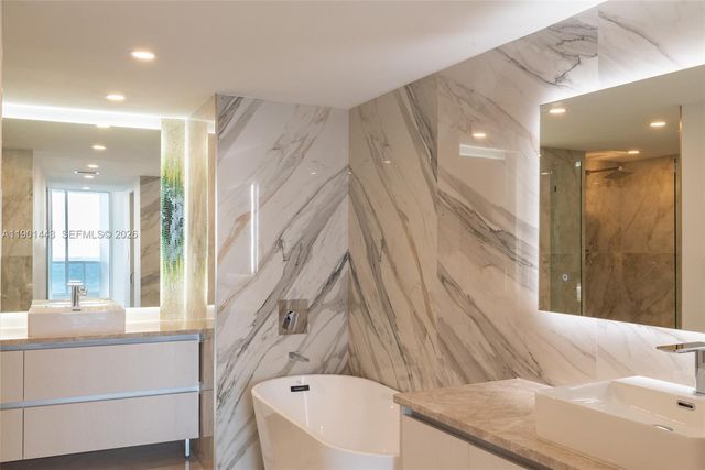 700 S Ocean Blvd 504, Boca Raton, FL 33432