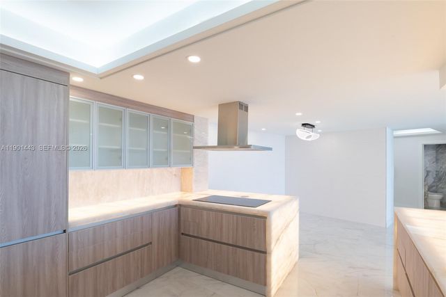 700 S Ocean Blvd 504, Boca Raton, FL 33432