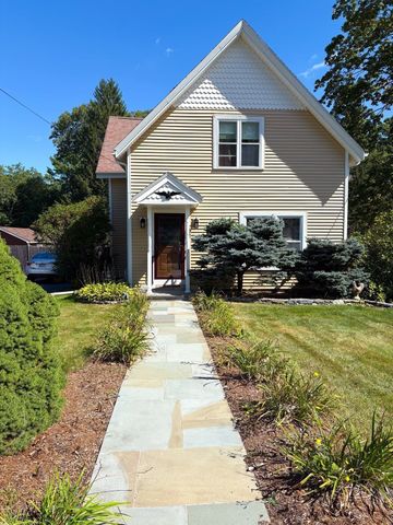 56 S Worcester St, Norton, MA 02766