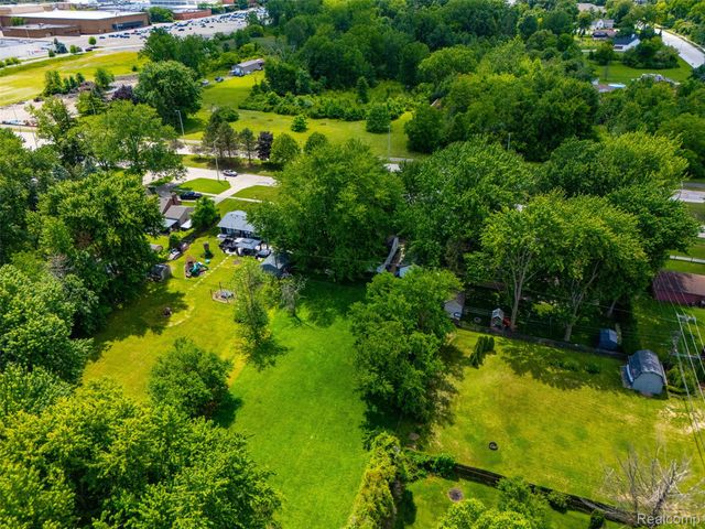 14125 Racho Boulevard, Taylor, MI 48180