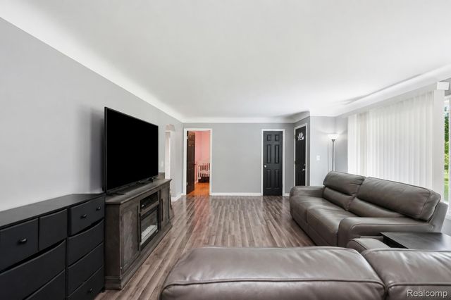 14125 Racho Boulevard, Taylor, MI 48180