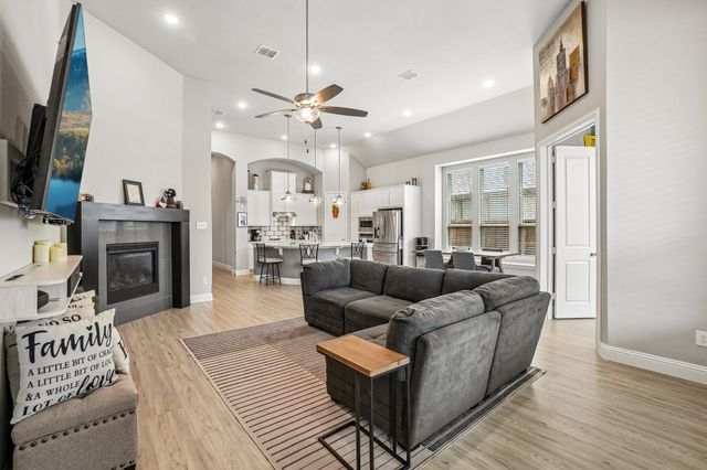 8901 Cedar Basin Drive, Mckinney, TX 75071