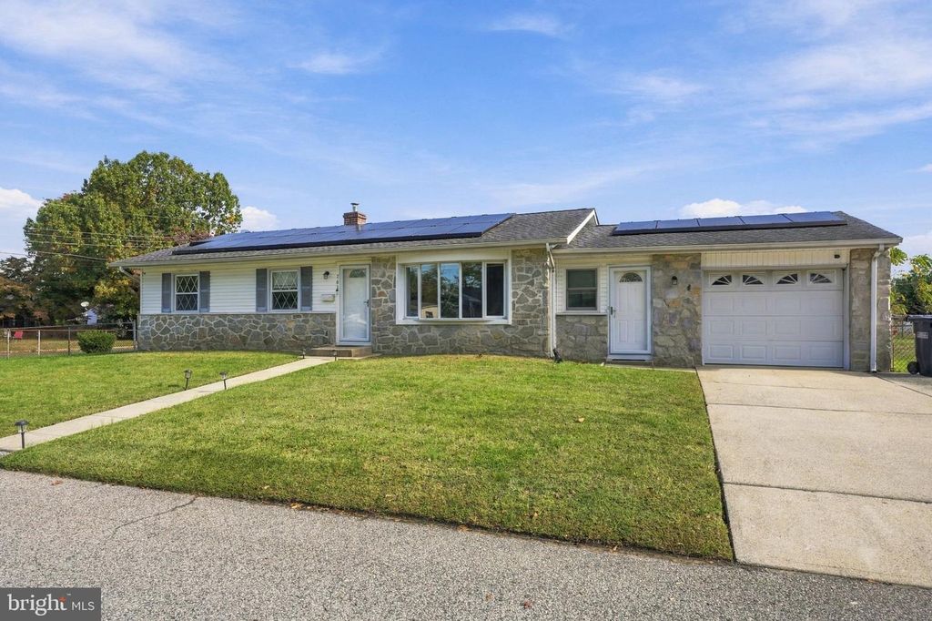 262 HUFF AVE, PAULSBORO, NJ 08066 — exterior