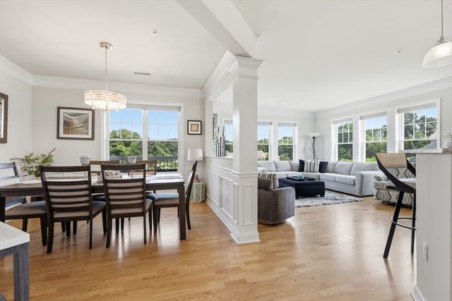 6 Overlook Dr 204, Andover, MA 01810