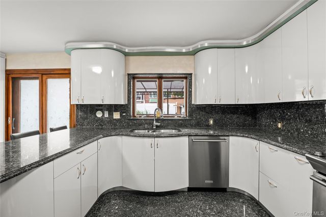 108-42 64th Road, Forest Hills, NY 11375