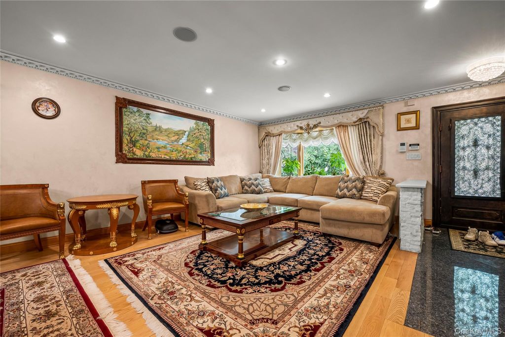 108-42 64th Road, Forest Hills, NY 11375 — photo 3
