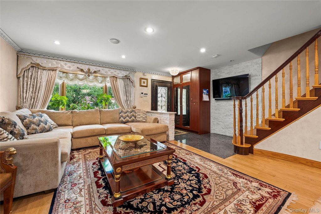 108-42 64th Road, Forest Hills, NY 11375 — photo 4
