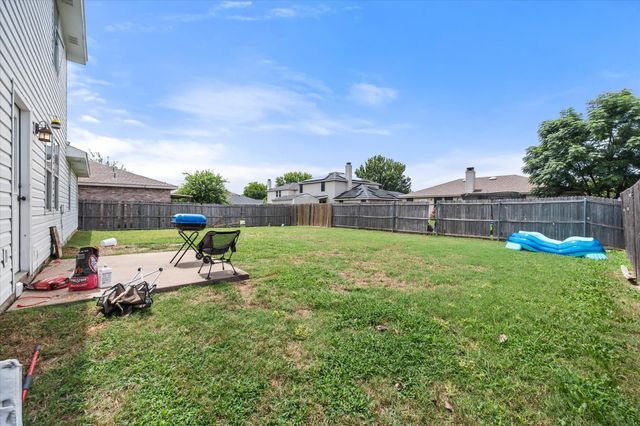 1409 Blazing Star Trail, Burleson, TX 76028