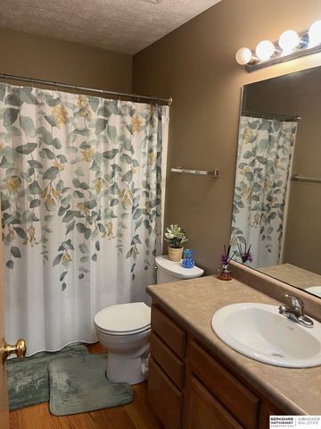 2628 W Garfield Street, Lincoln, NE 68522