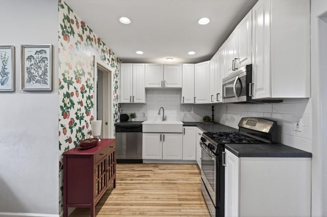 2750 Buchanan Street NE, Minneapolis, MN 55418
