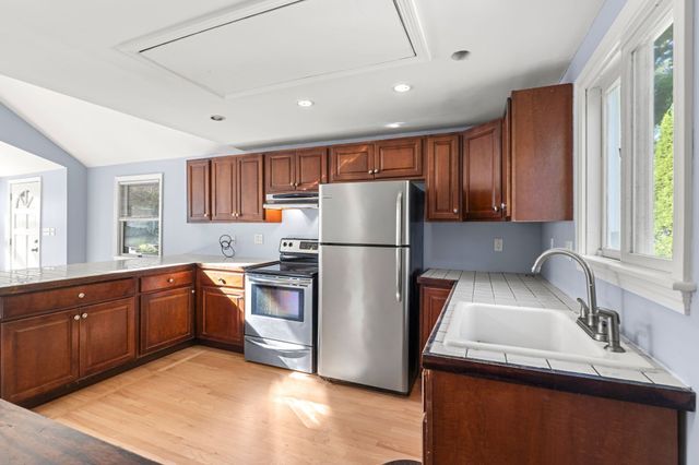 222 Sprague St, Dedham, MA 02026