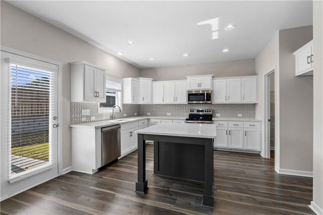 150 Cedar Park Way, Carrollton, GA 30117