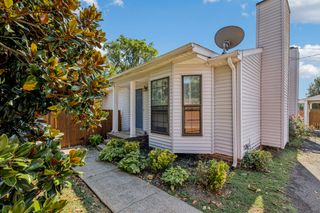1002 Patio Dr, Nashville, TN 37214