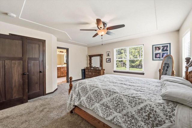 2748 Gateway AVENUE, Hartford, WI 53027