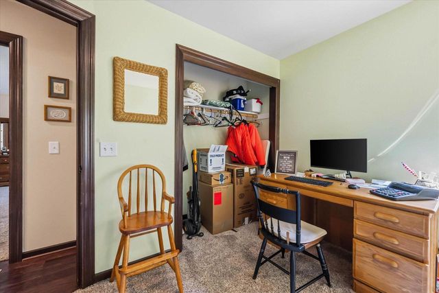 2748 Gateway AVENUE, Hartford, WI 53027