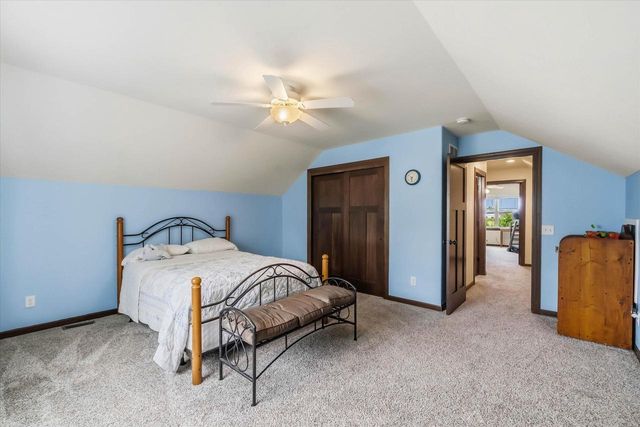 2748 Gateway AVENUE, Hartford, WI 53027