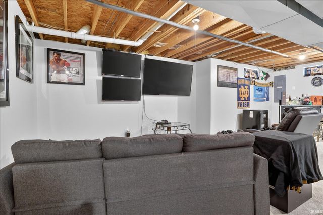 11002 Golden Pheasant Drive, Osceola, IN 46561
