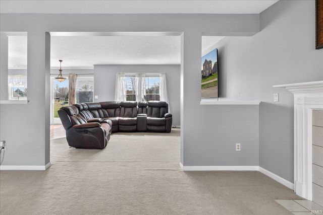 11002 Golden Pheasant Drive, Osceola, IN 46561