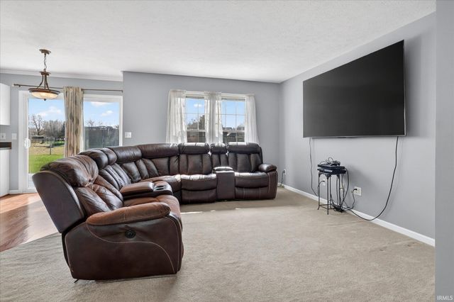 11002 Golden Pheasant Drive, Osceola, IN 46561