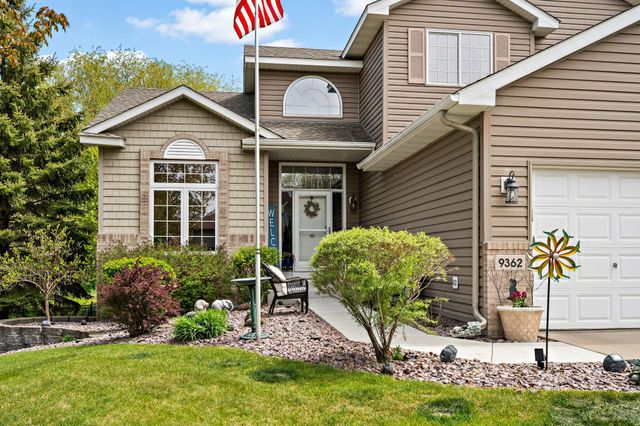 9362 Austrian Pine Avenue N, Brooklyn Park, MN 55443
