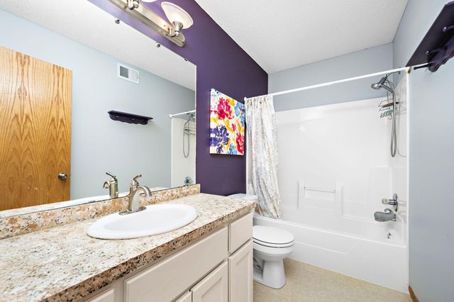 9362 Austrian Pine Avenue N, Brooklyn Park, MN 55443